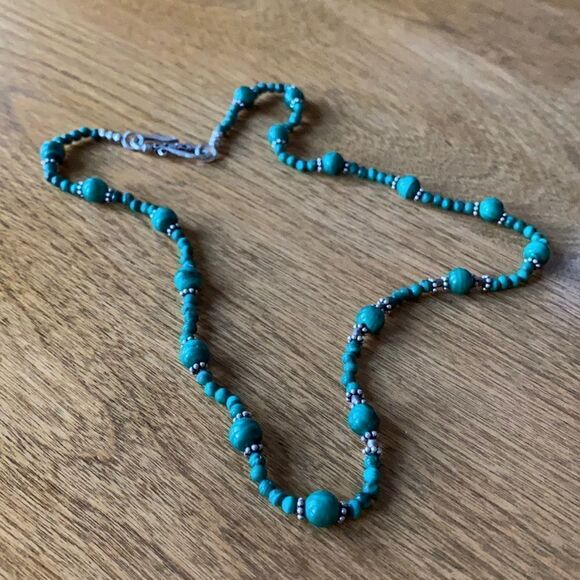 Malachite  and silver necklace - Picture 1 of 4